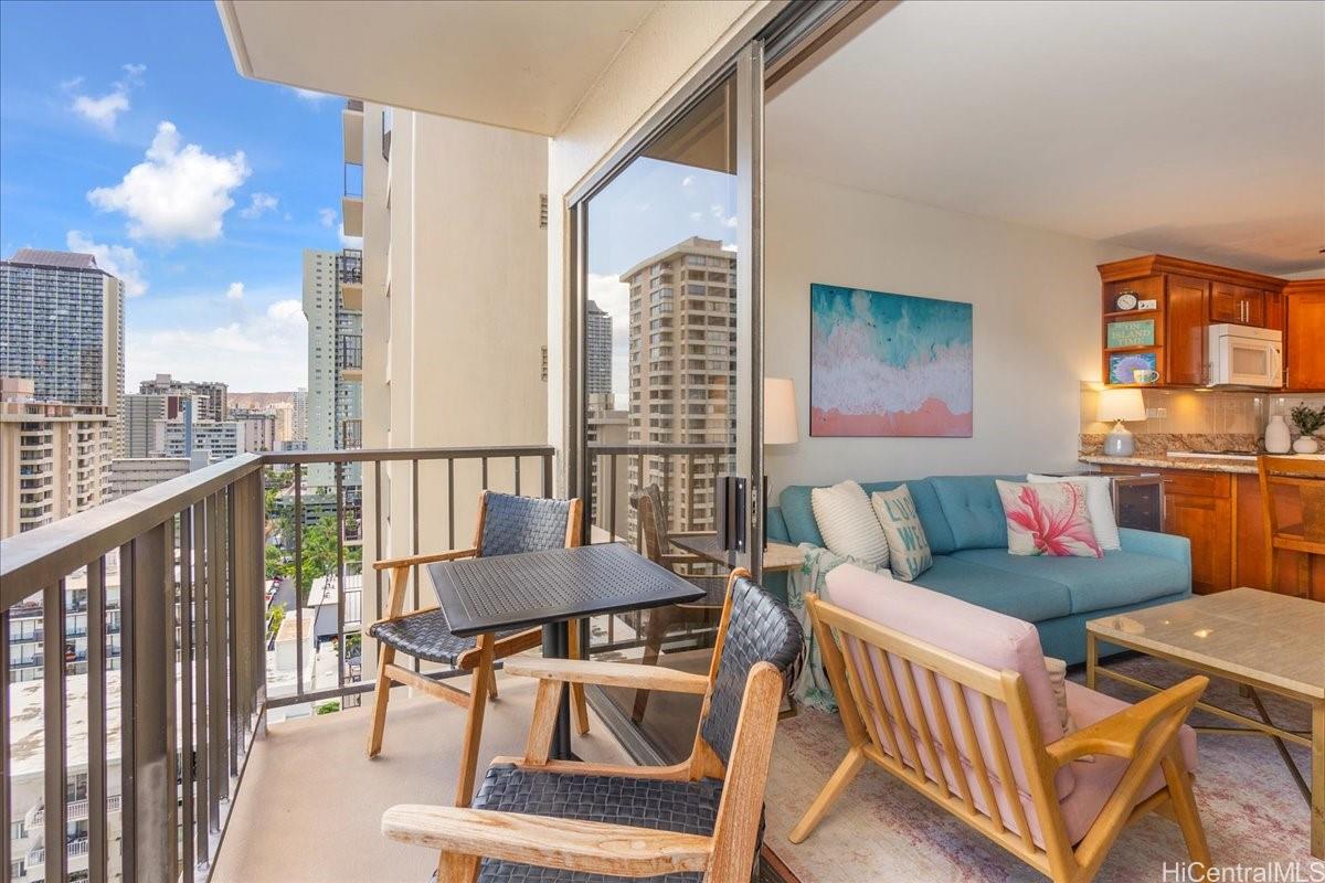 Four Paddle condo # 1712, Honolulu, Hawaii - photo 9 of 25