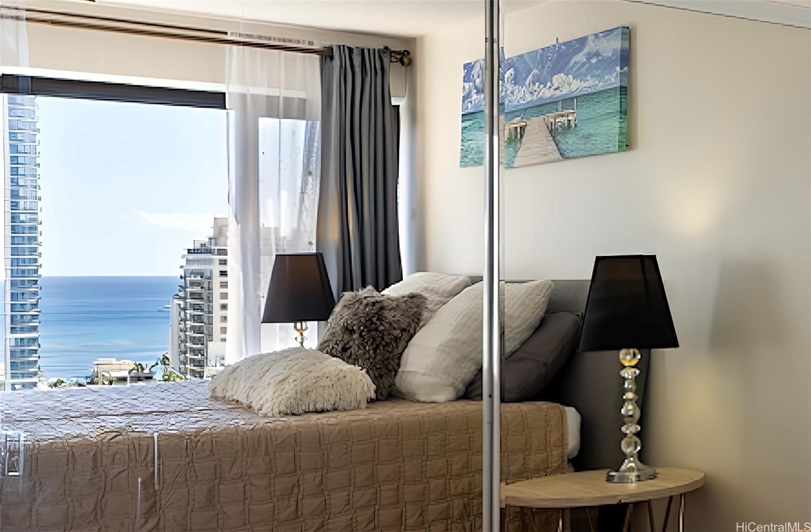Four Paddle condo # 1808, Honolulu, Hawaii - photo 3 of 22
