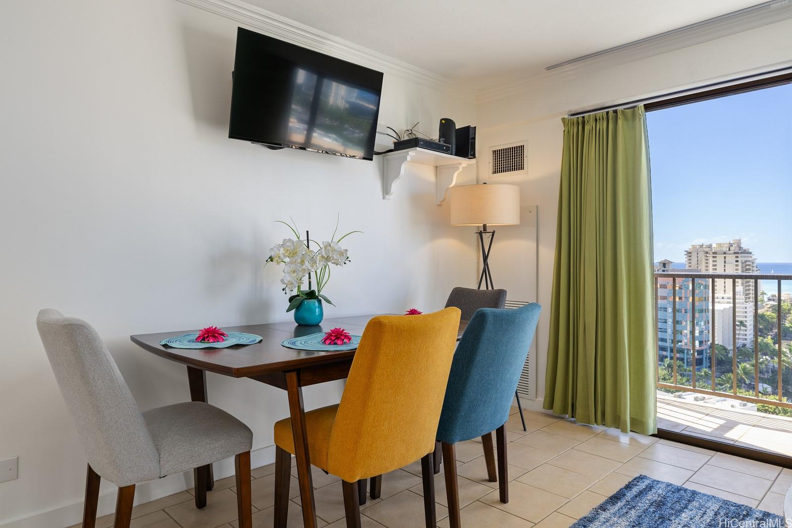 Four Paddle condo # 1808, Honolulu, Hawaii - photo 5 of 22