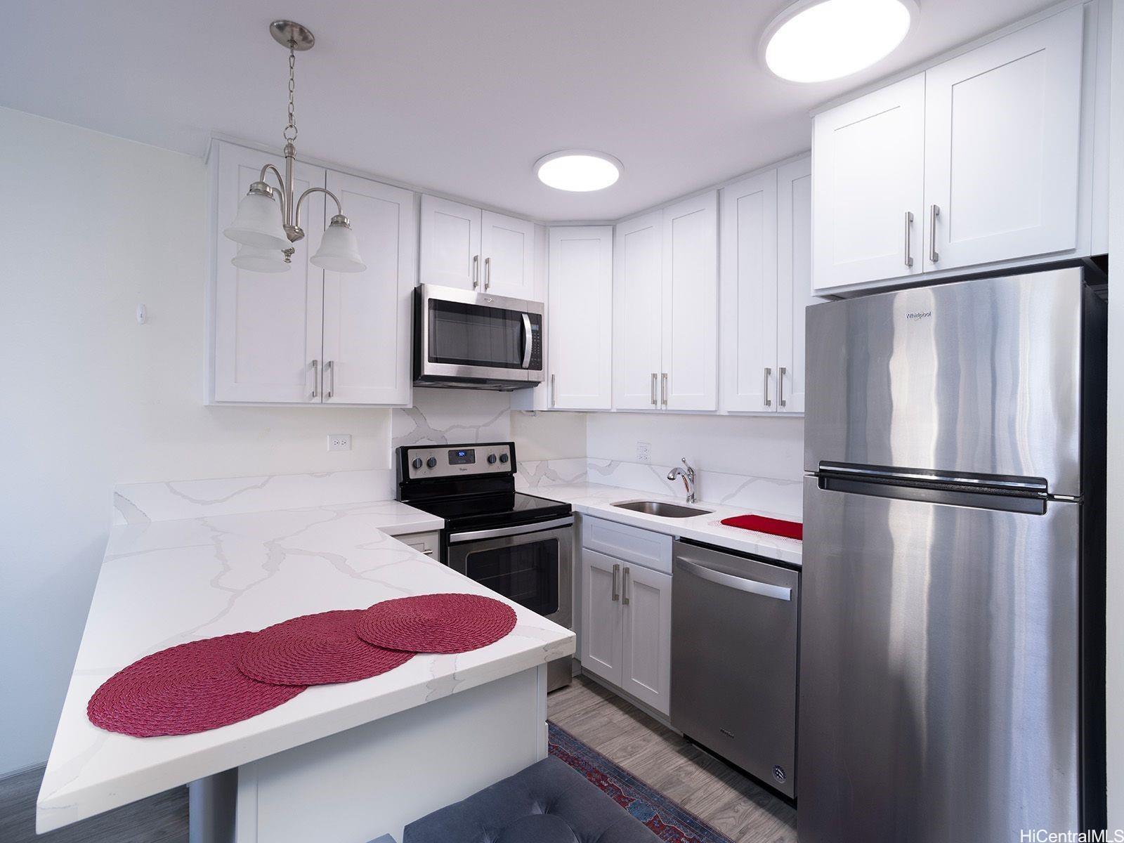 Four Paddle condo # 1908, Honolulu, Hawaii - photo 3 of 19