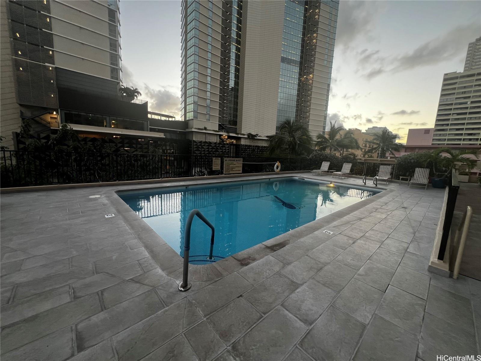 Four Paddle condo # 1912, Honolulu, Hawaii - photo 11 of 12