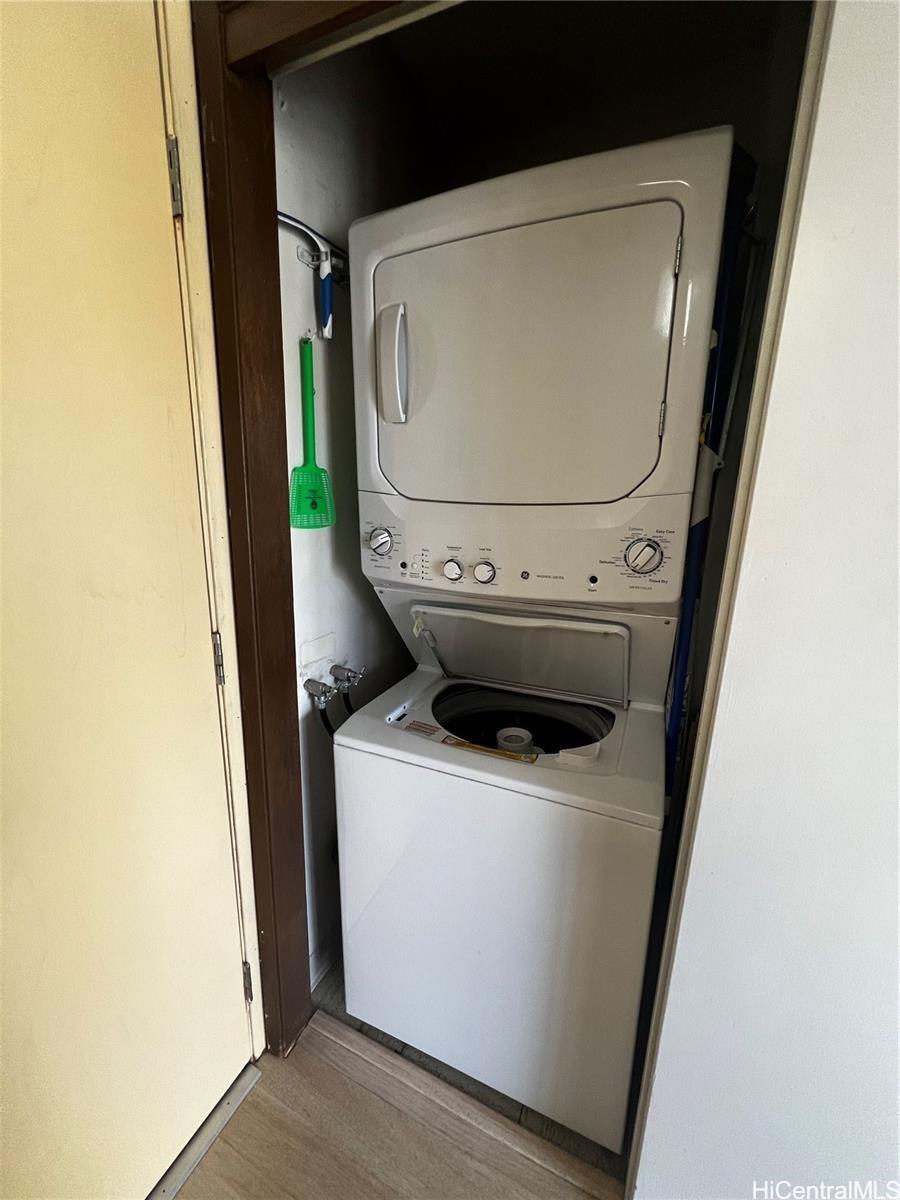 Four Paddle condo # 1912, Honolulu, Hawaii - photo 8 of 12