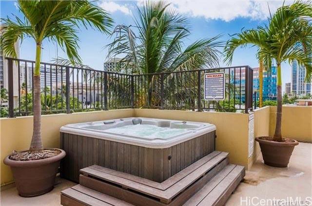 Four Paddle condo # 2004, Honolulu, Hawaii - photo 16 of 25