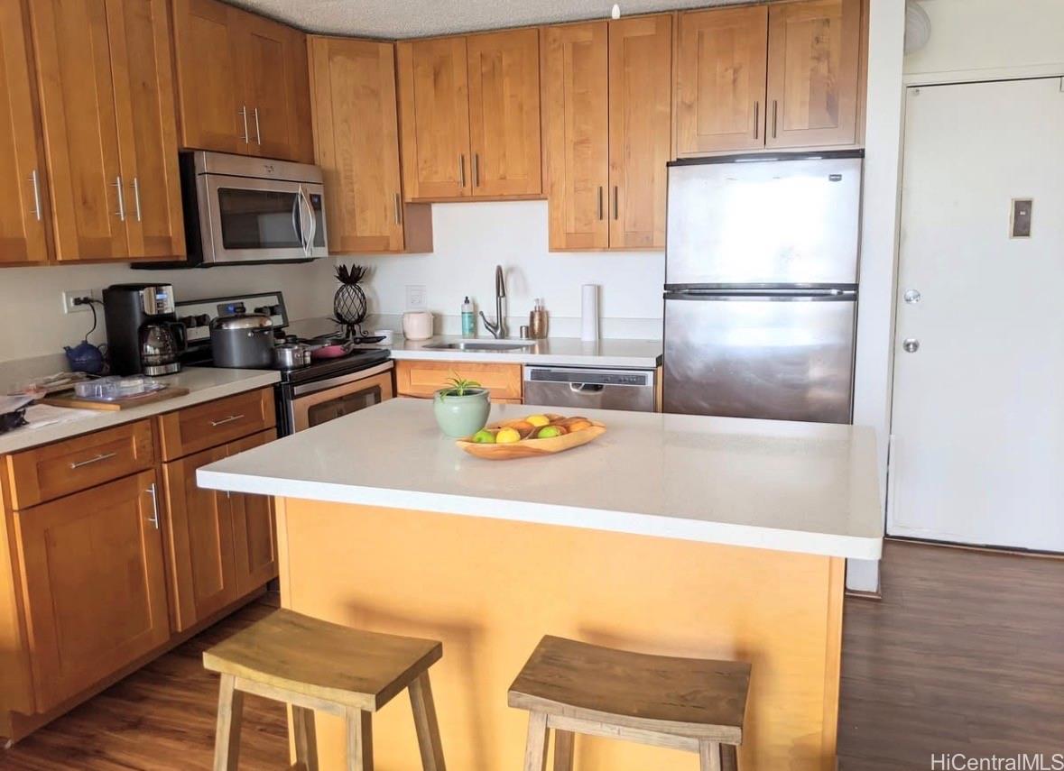 Four Paddle condo # 2006, Honolulu, Hawaii - photo 3 of 7