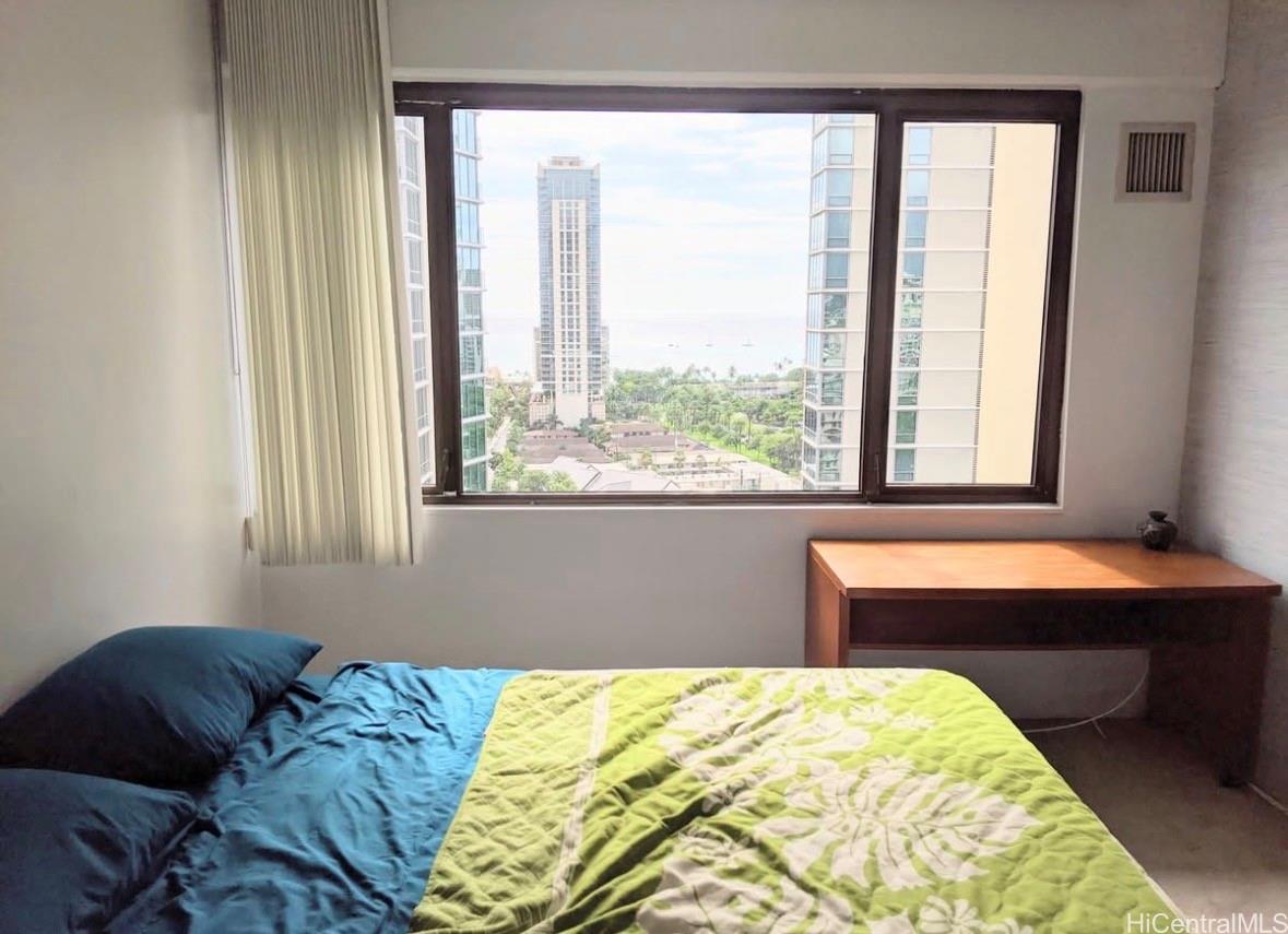 Four Paddle condo # 2006, Honolulu, Hawaii - photo 4 of 7