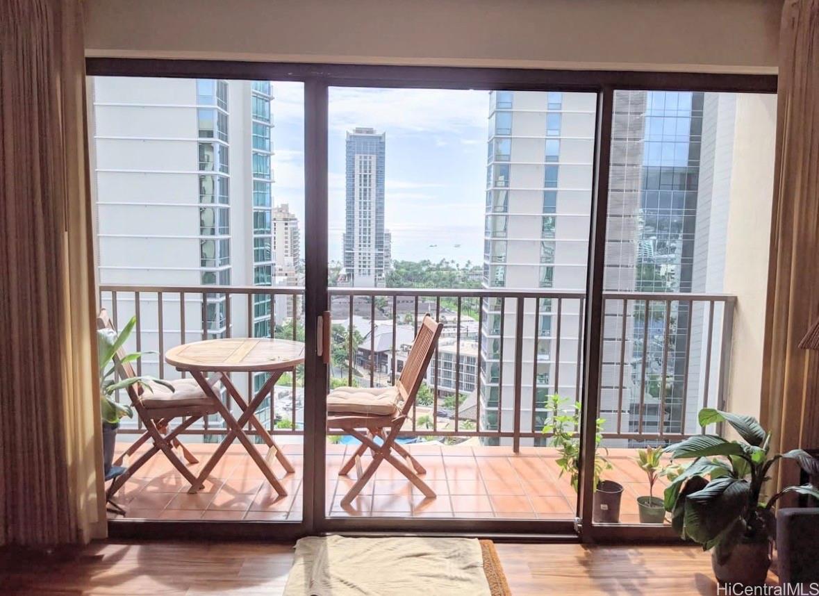 Four Paddle condo # 2006, Honolulu, Hawaii - photo 6 of 7