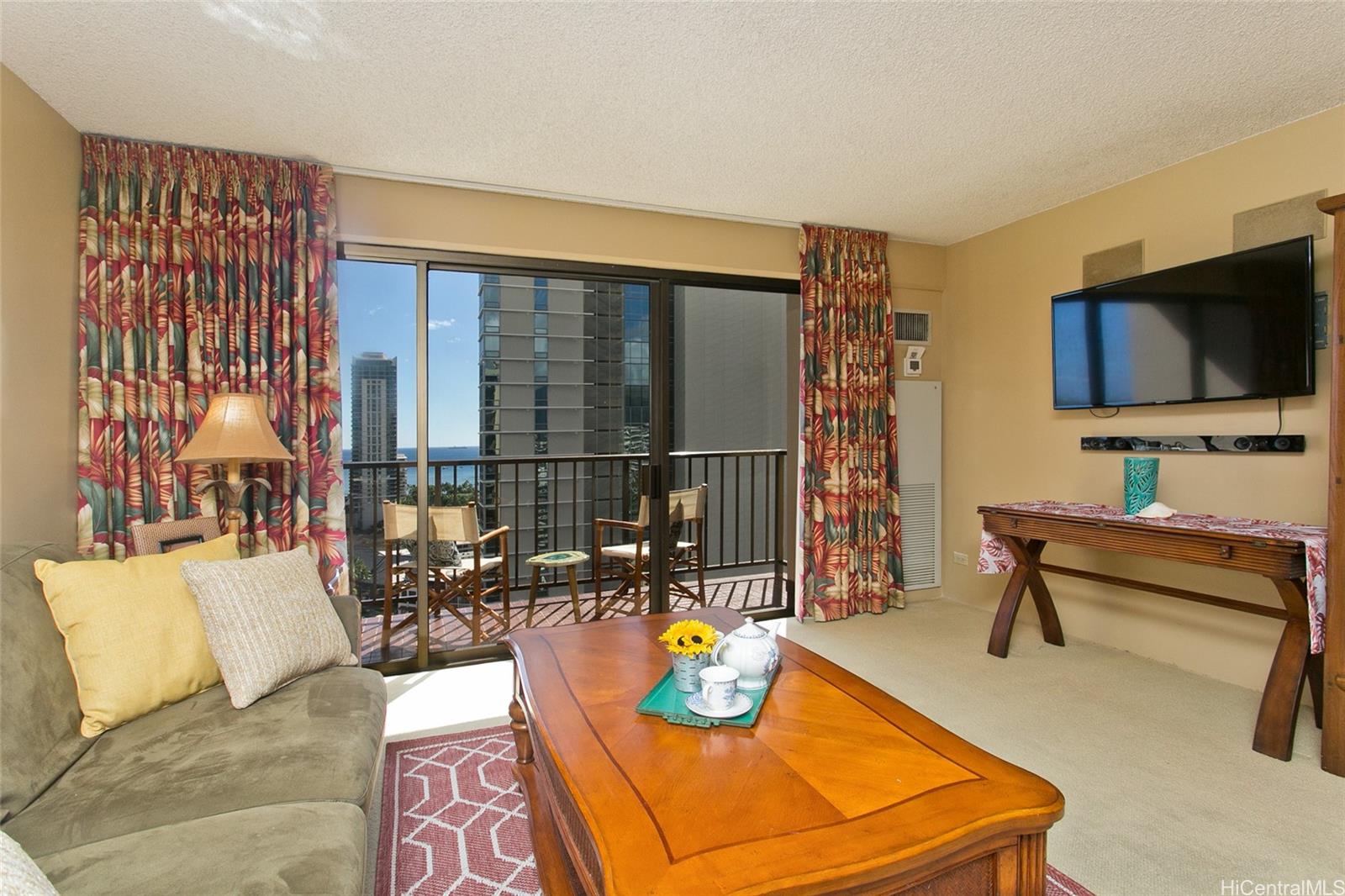 Four Paddle condo # 2007, Honolulu, Hawaii - photo 2 of 16