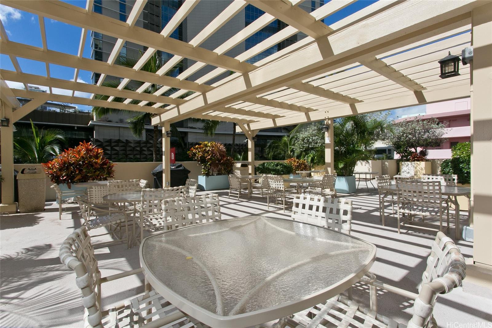 Four Paddle condo # 2007, Honolulu, Hawaii - photo 14 of 16