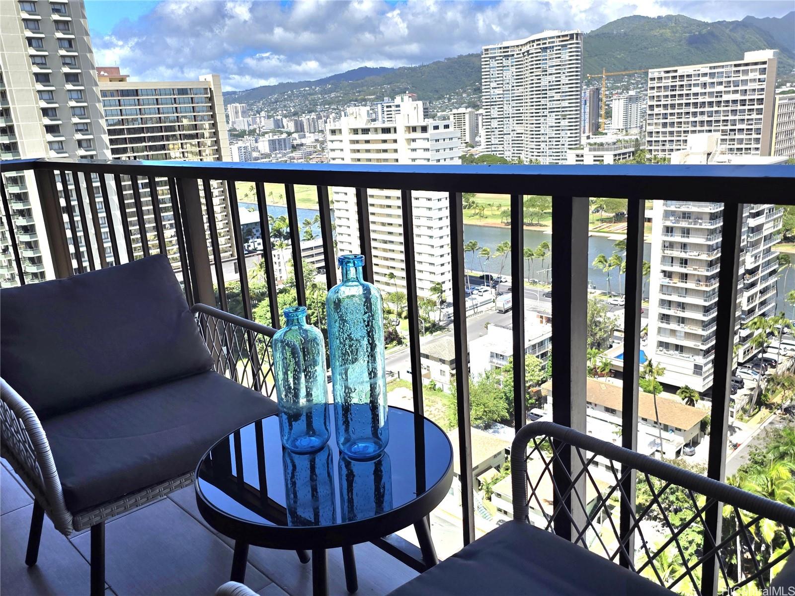 Four Paddle condo # 2010, Honolulu, Hawaii - photo 8 of 19