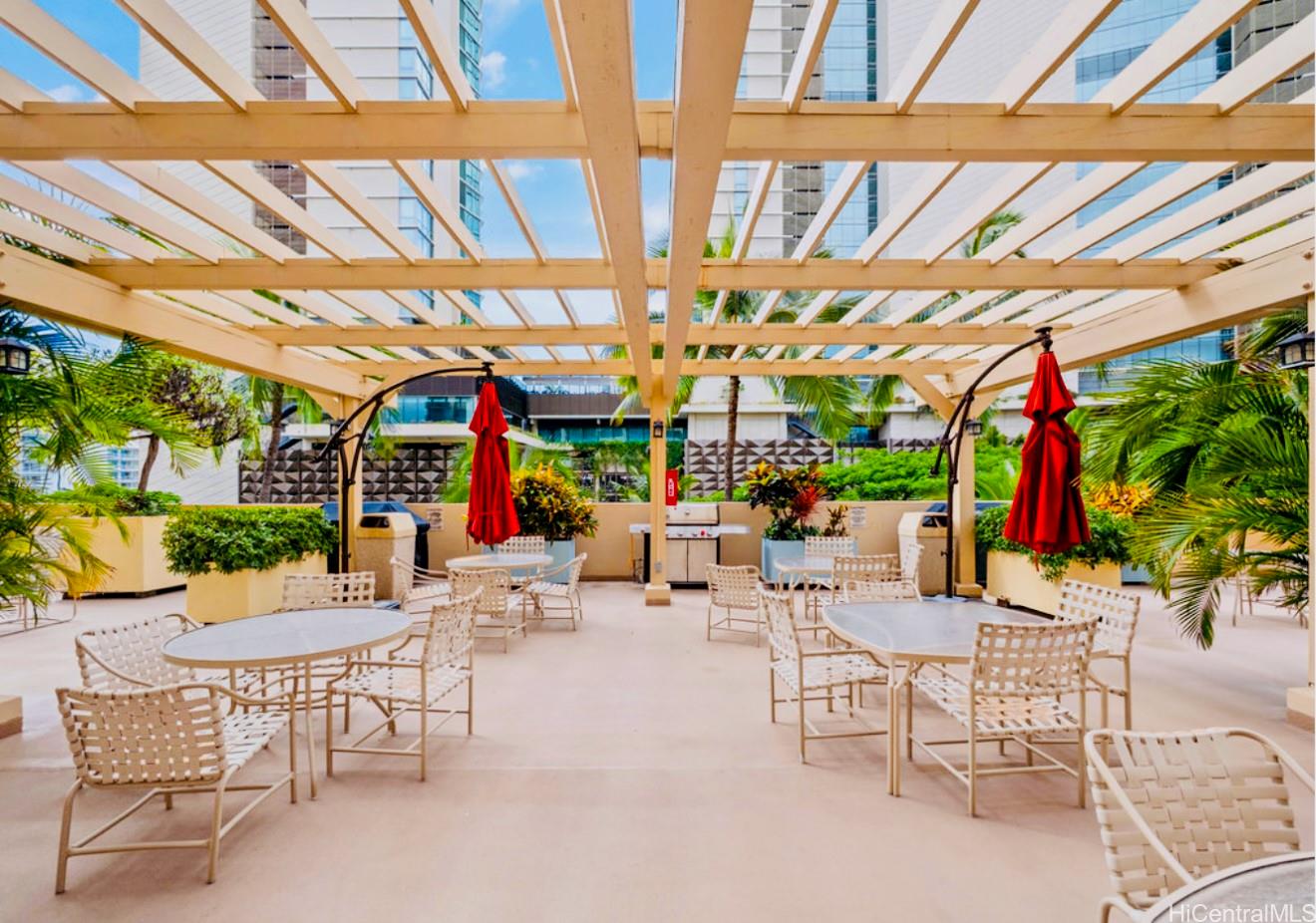 Four Paddle condo # 2105, Honolulu, Hawaii - photo 11 of 25