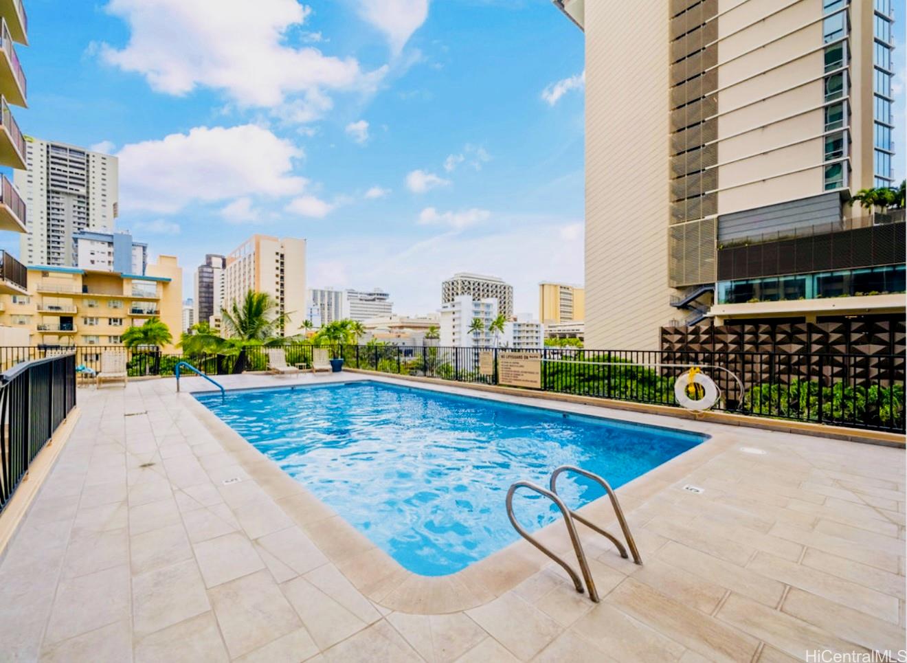 Four Paddle condo # 2105, Honolulu, Hawaii - photo 13 of 25