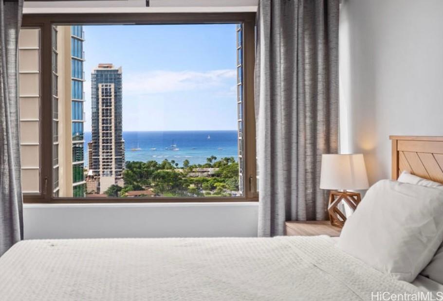 Four Paddle condo # 2105, Honolulu, Hawaii - photo 5 of 25