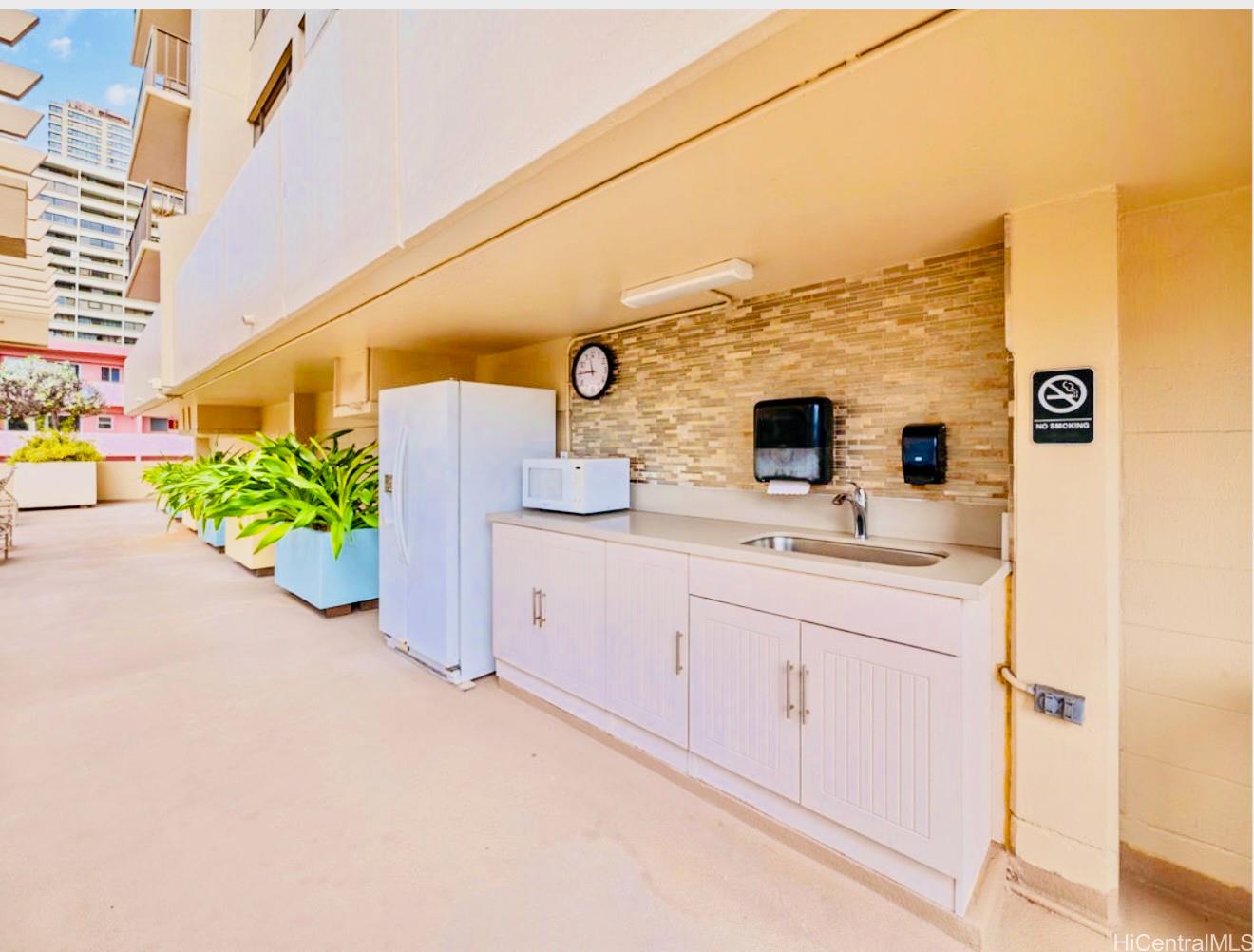 Four Paddle condo # 2105, Honolulu, Hawaii - photo 10 of 25