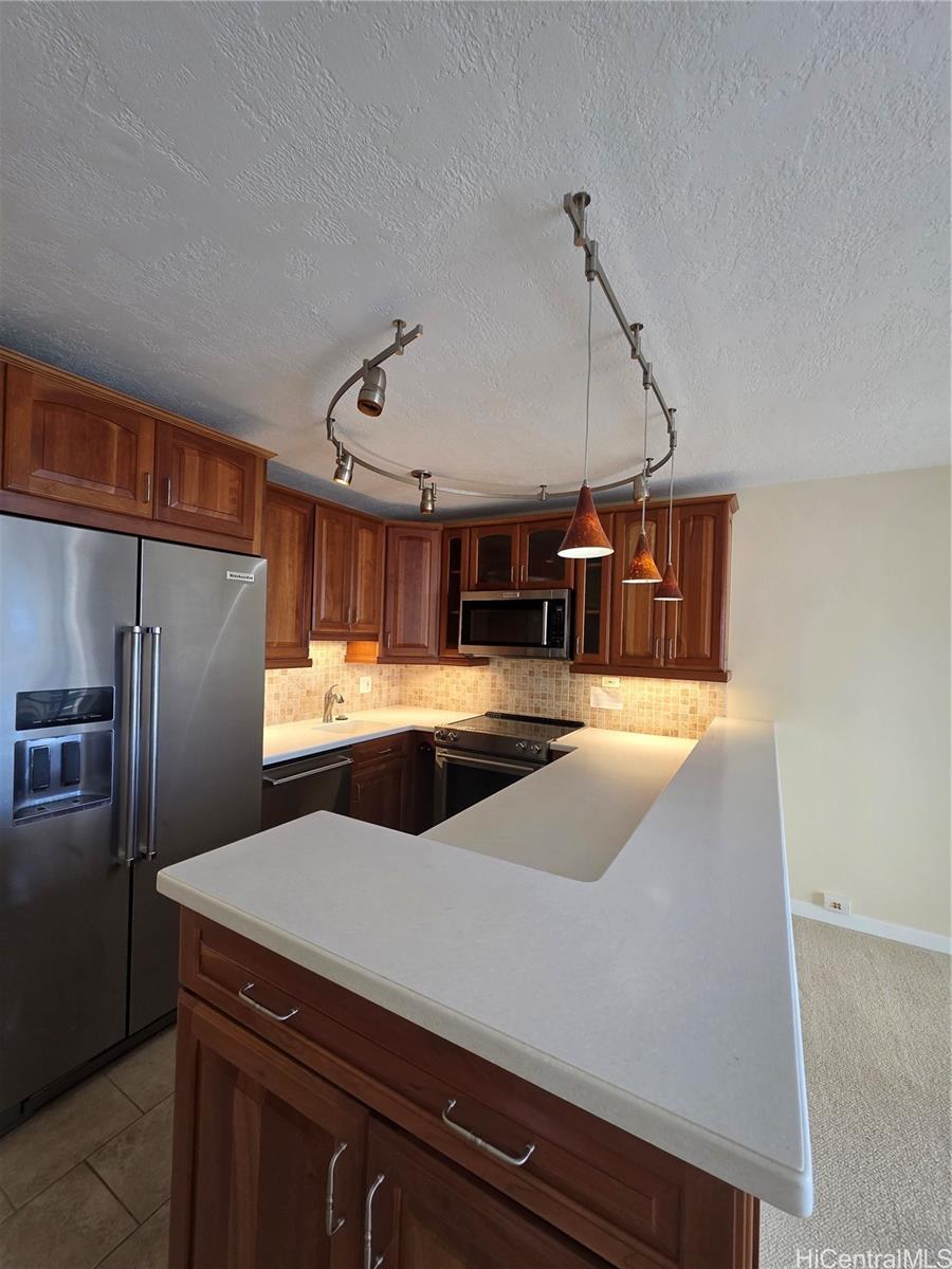 2140 Kuhio Ave Honolulu - Rental - photo 2 of 9