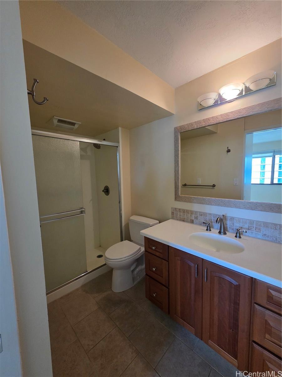 2140 Kuhio Ave Honolulu - Rental - photo 3 of 9