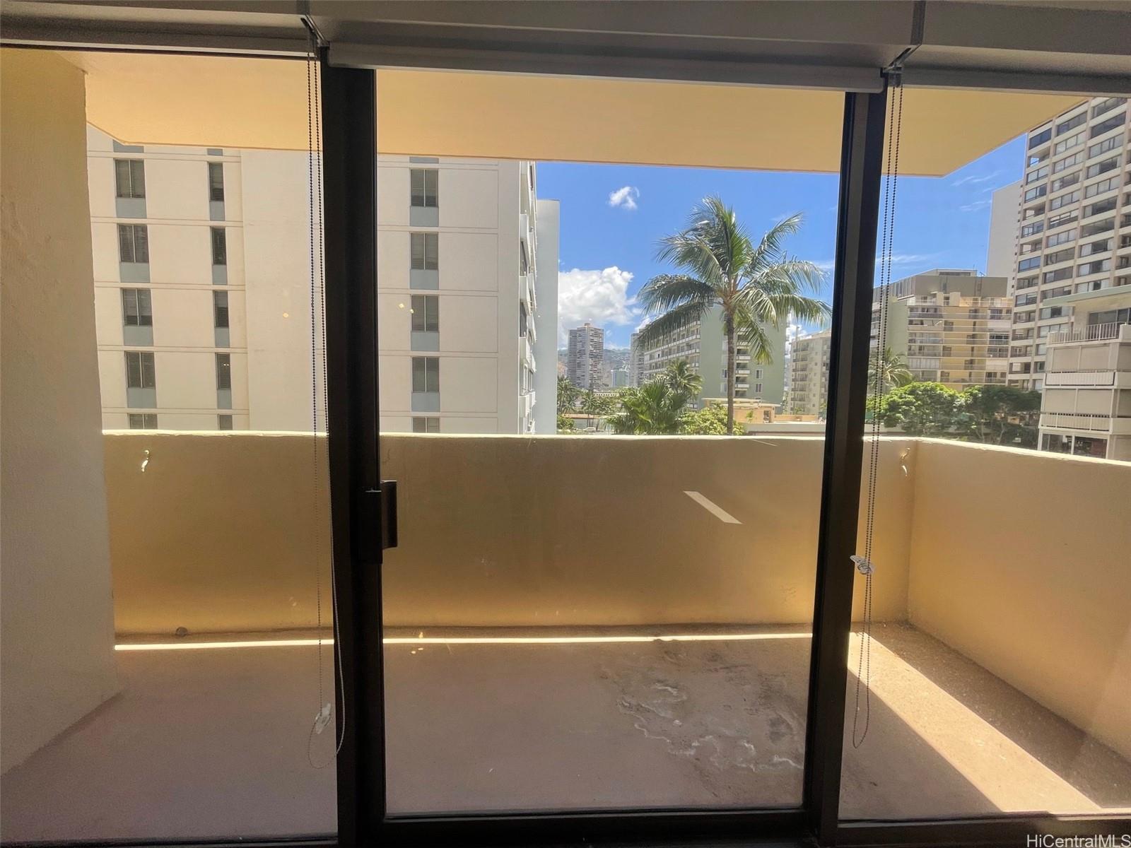 2140 Kuhio Ave Honolulu - Rental - photo 8 of 18