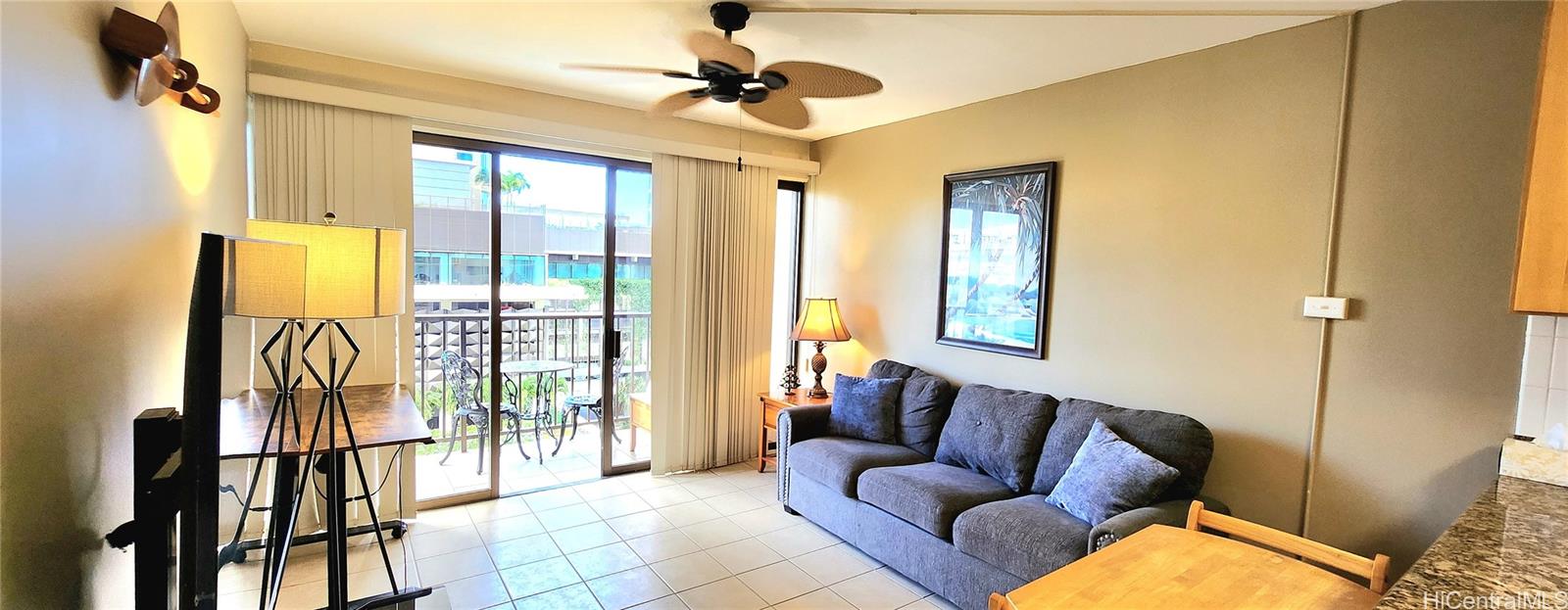 Four Paddle condo # 703, Honolulu, Hawaii - photo 3 of 16