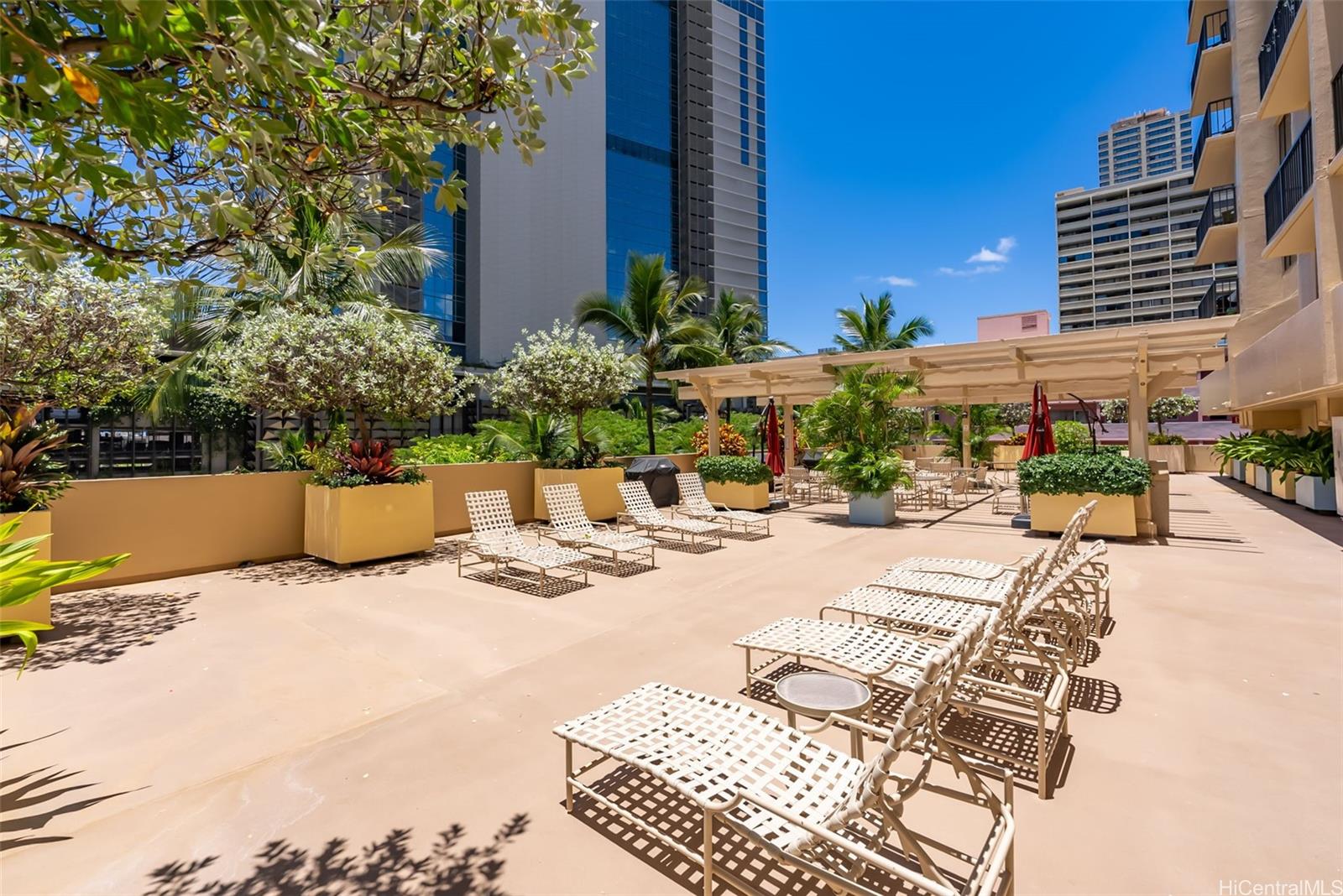 Four Paddle condo # 801, Honolulu, Hawaii - photo 20 of 25