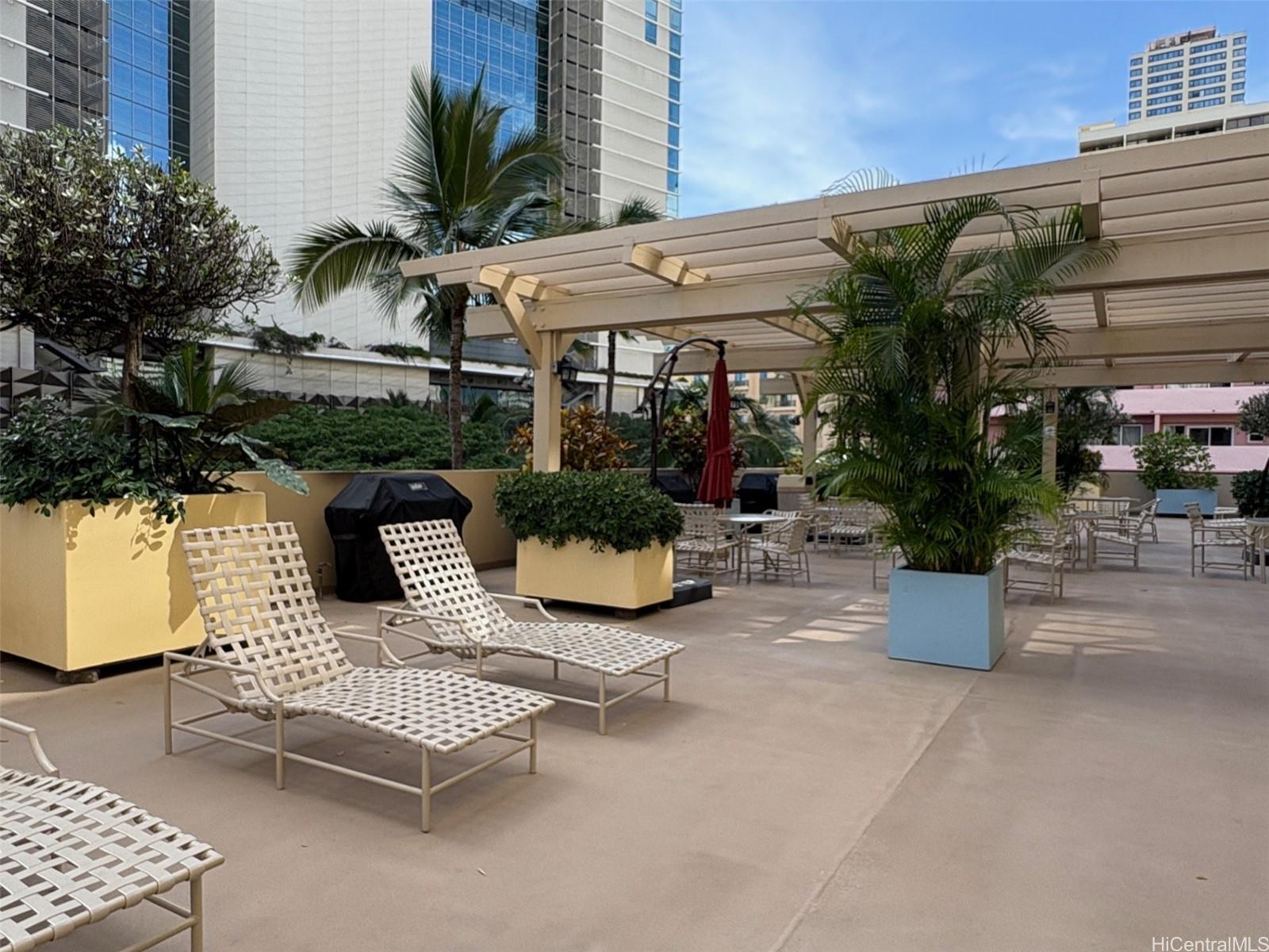 Four Paddle condo # 911, Honolulu, Hawaii - photo 17 of 19