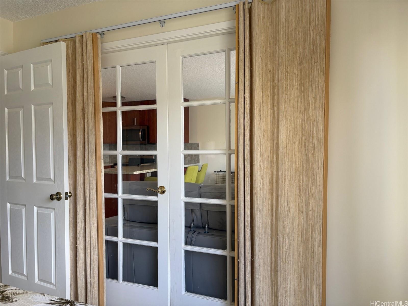 Four Paddle condo # 911, Honolulu, Hawaii - photo 6 of 19