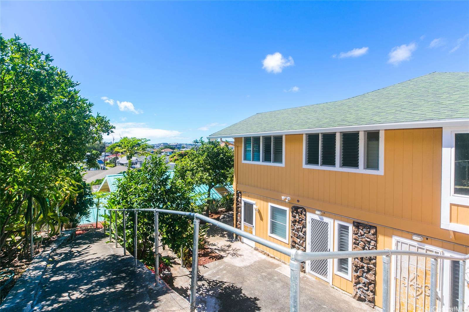 2142 Damon St Honolulu - Rental - photo 22 of 25