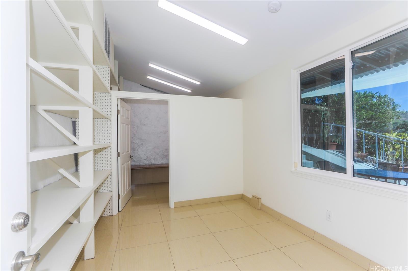 2142  Damon Street Manoa-lower, Honolulu home - photo 14 of 25