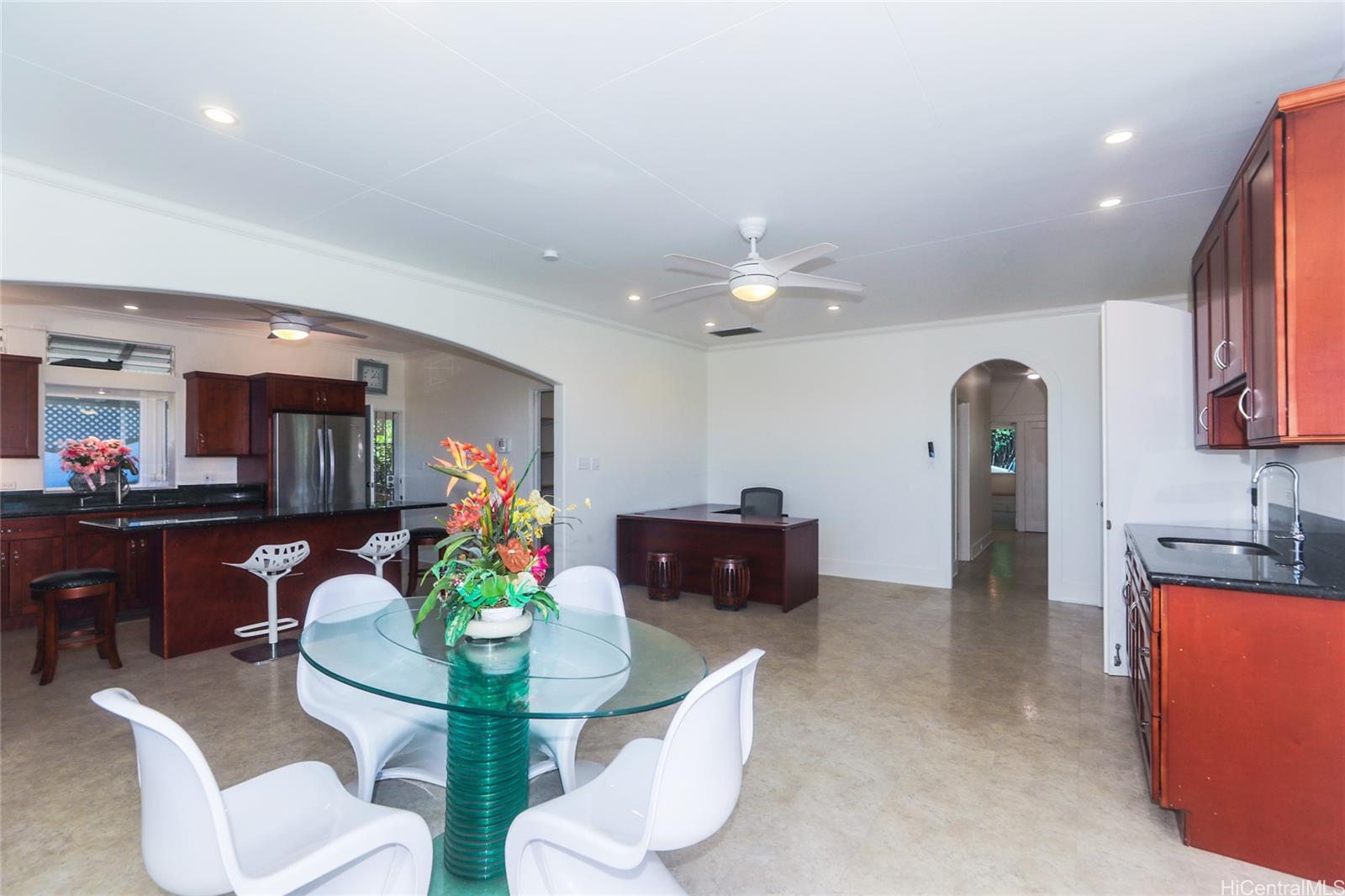 2142  Damon Street Manoa-lower, Honolulu home - photo 6 of 25