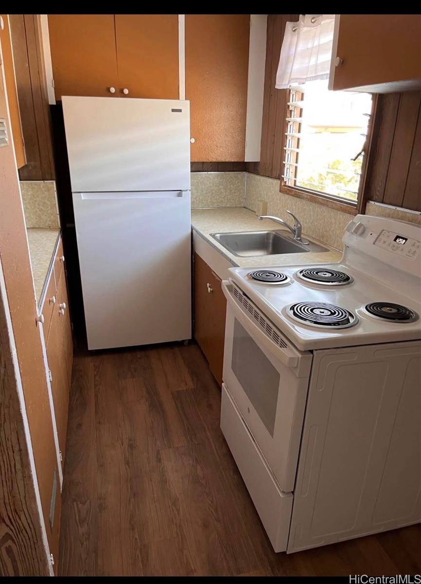 2148 Kapiolani Blvd Honolulu - Multi-family - photo 3 of 13