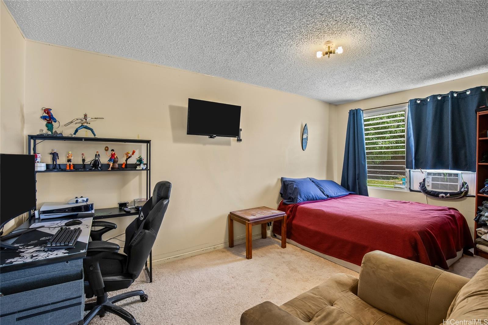 215  Halemaumau Street Niu Valley, Diamond Head home - photo 14 of 20