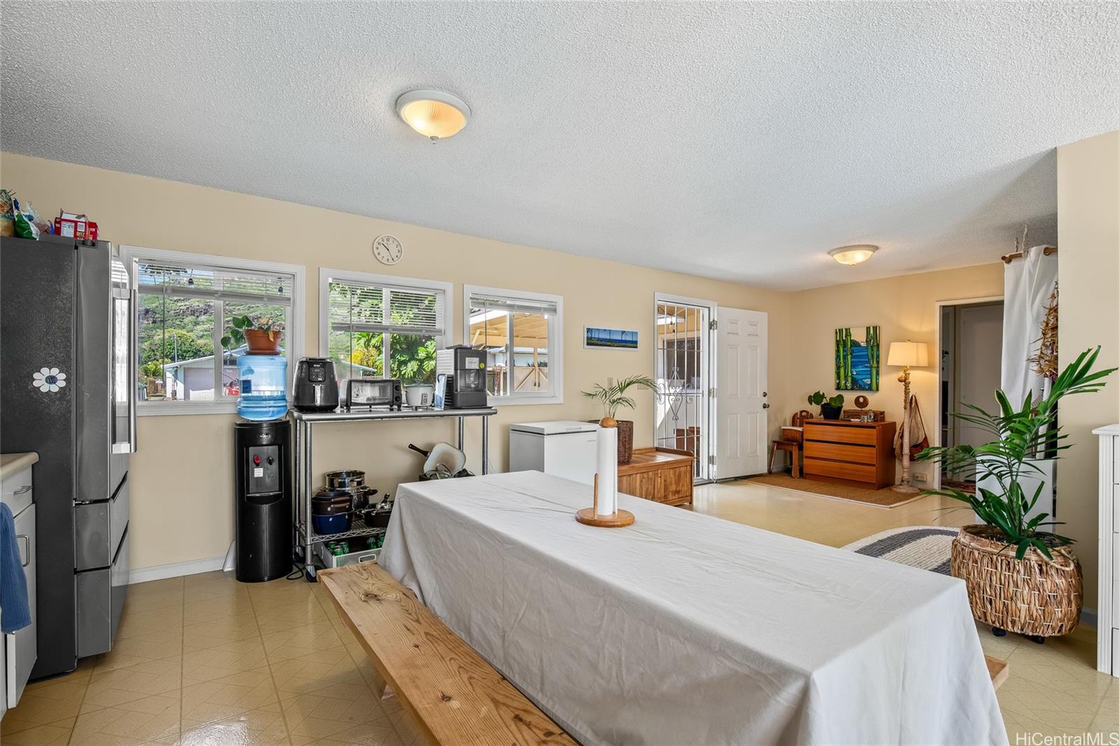 215  Halemaumau Street Niu Valley, Diamond Head home - photo 9 of 20