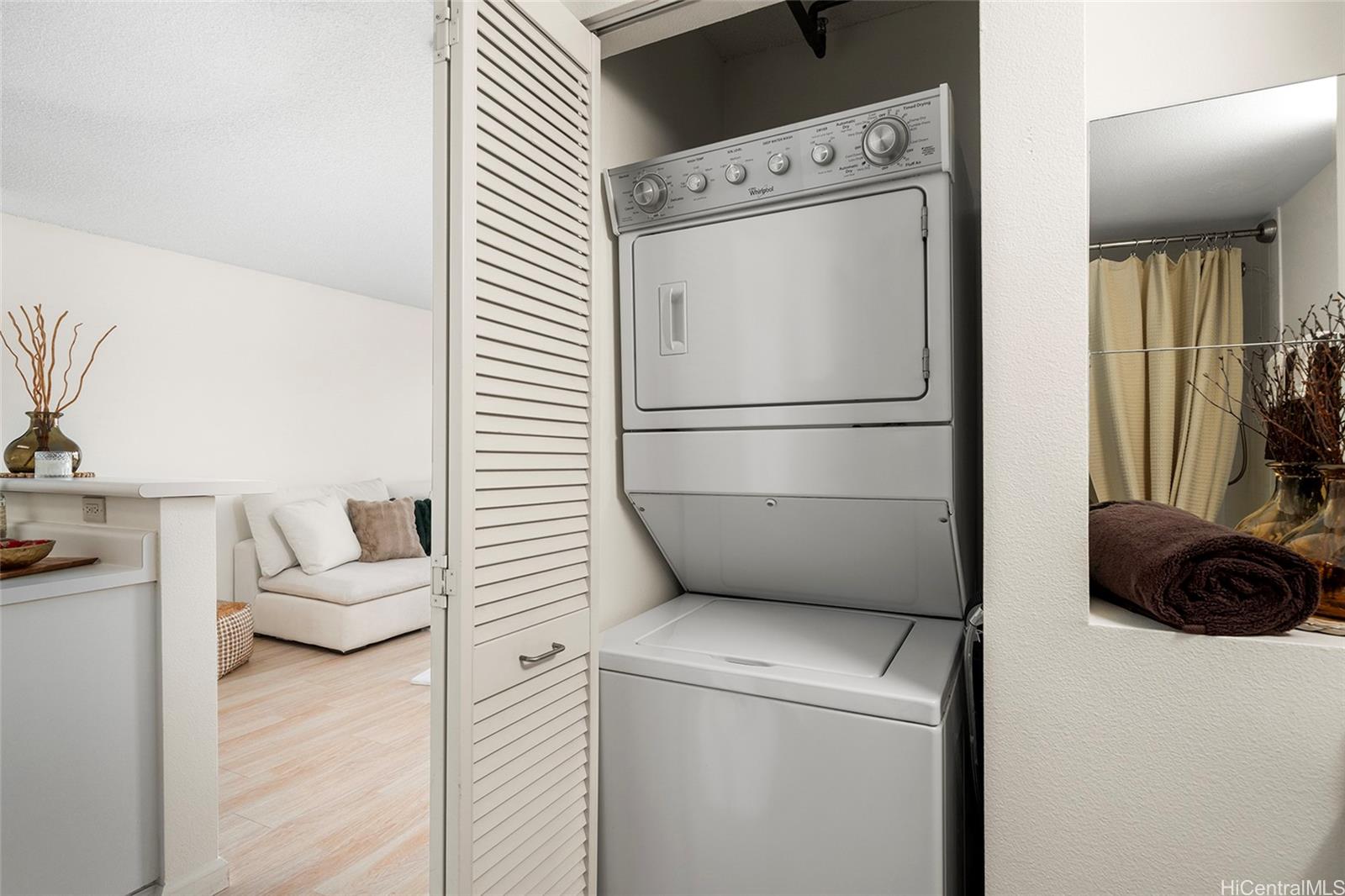 215 North King St condo # 1206, Honolulu, Hawaii - photo 6 of 21