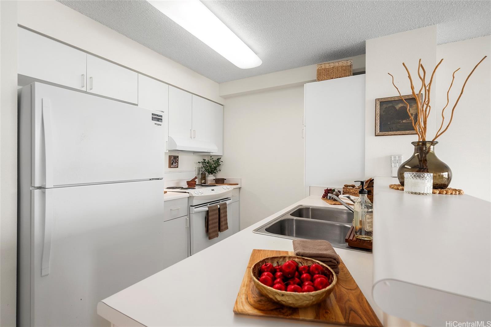 215 North King St condo # 1206, Honolulu, Hawaii - photo 7 of 21