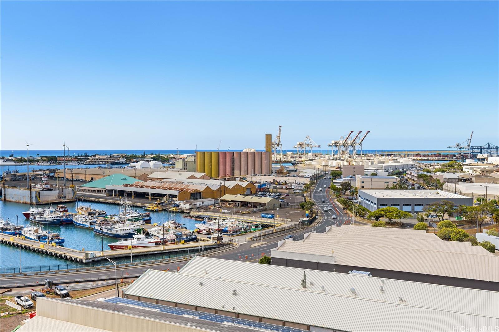 215 North King St condo # 1511, Honolulu, Hawaii - photo 2 of 23