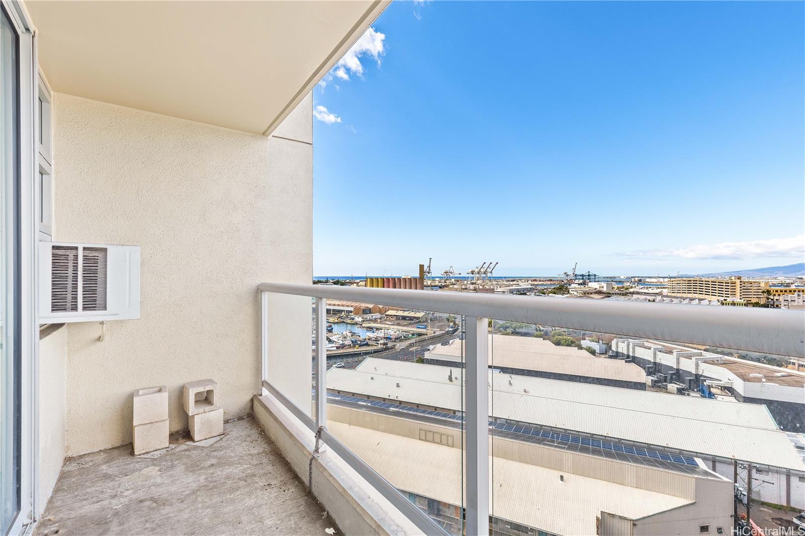 215 North King St condo # 1511, Honolulu, Hawaii - photo 16 of 23