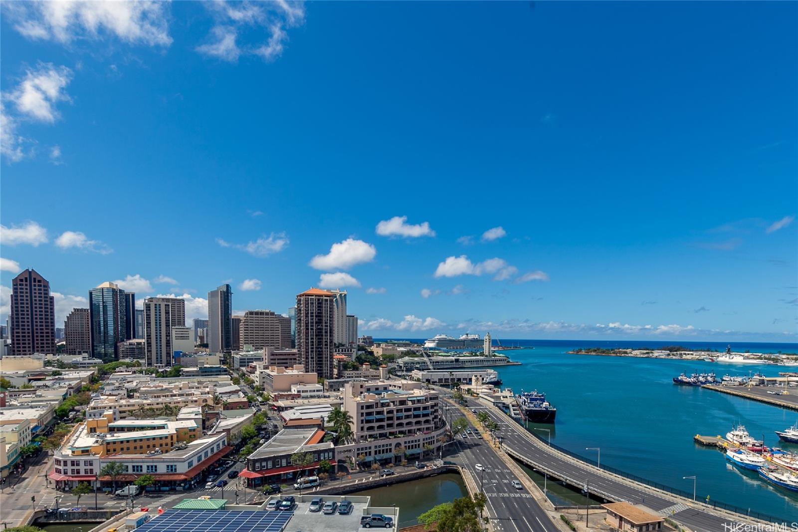 215 King Street Honolulu - Rental - photo 11 of 14