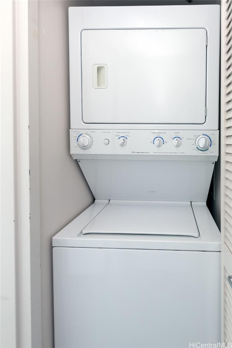 215 King Street Honolulu - Rental - photo 13 of 14