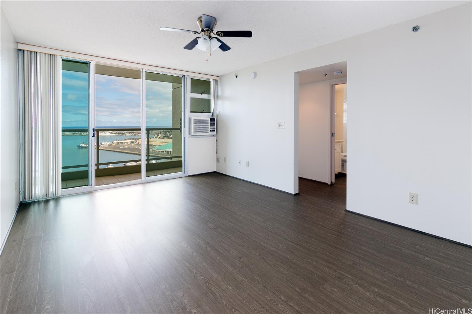 215 King Street Honolulu - Rental - photo 3 of 14