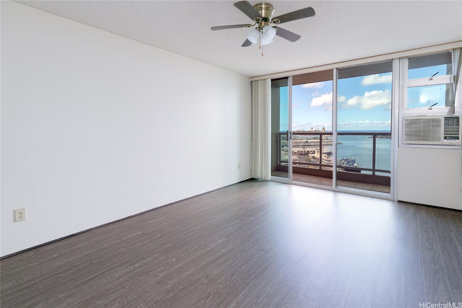 215 King Street Honolulu - Rental - photo 5 of 14