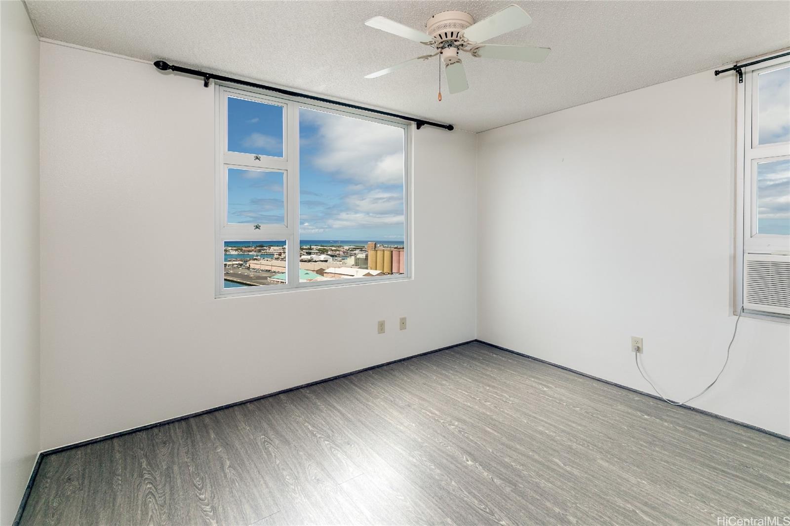 215 King Street Honolulu - Rental - photo 10 of 14