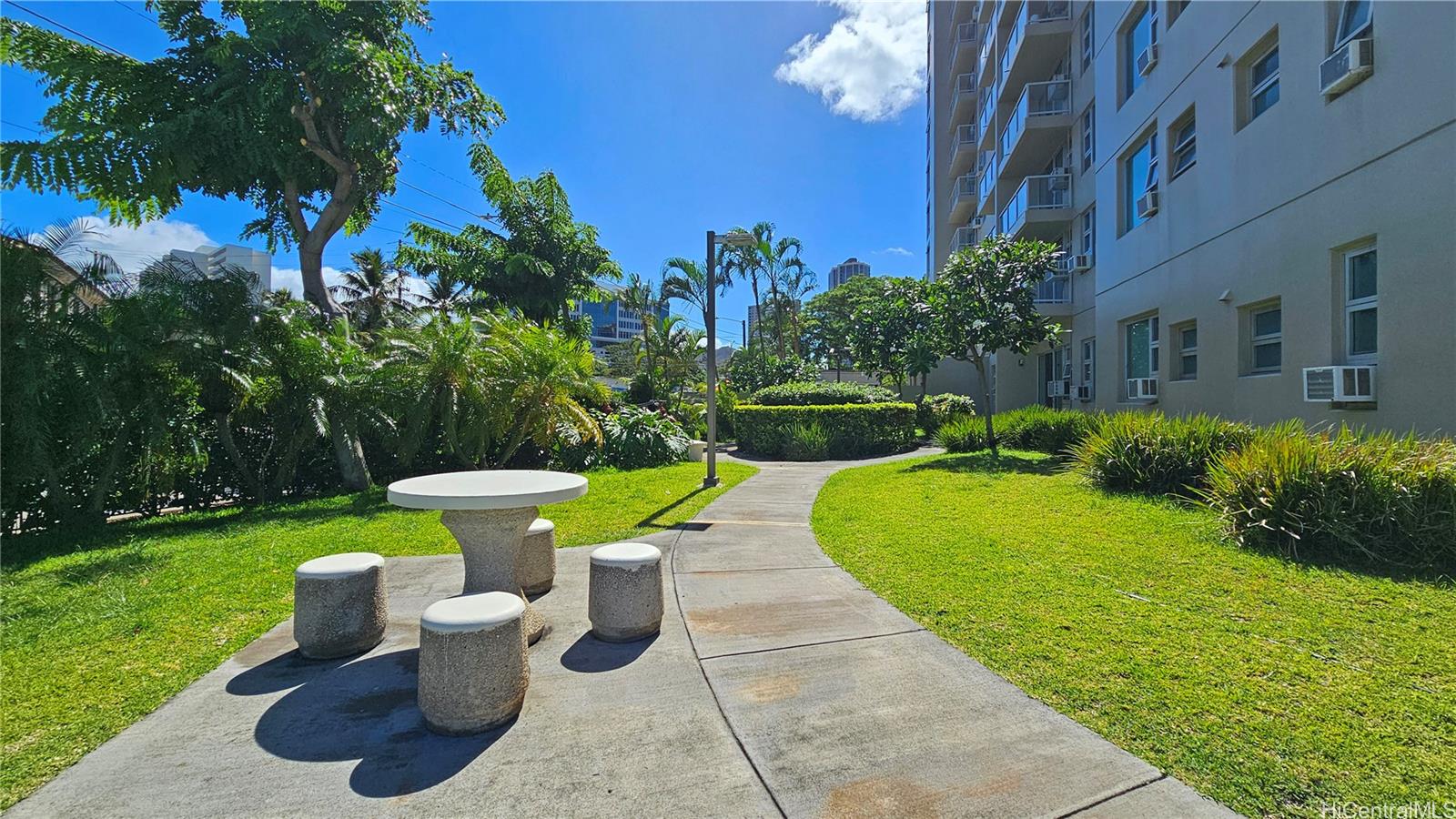 215 North King St condo # 210, Honolulu, Hawaii - photo 16 of 23