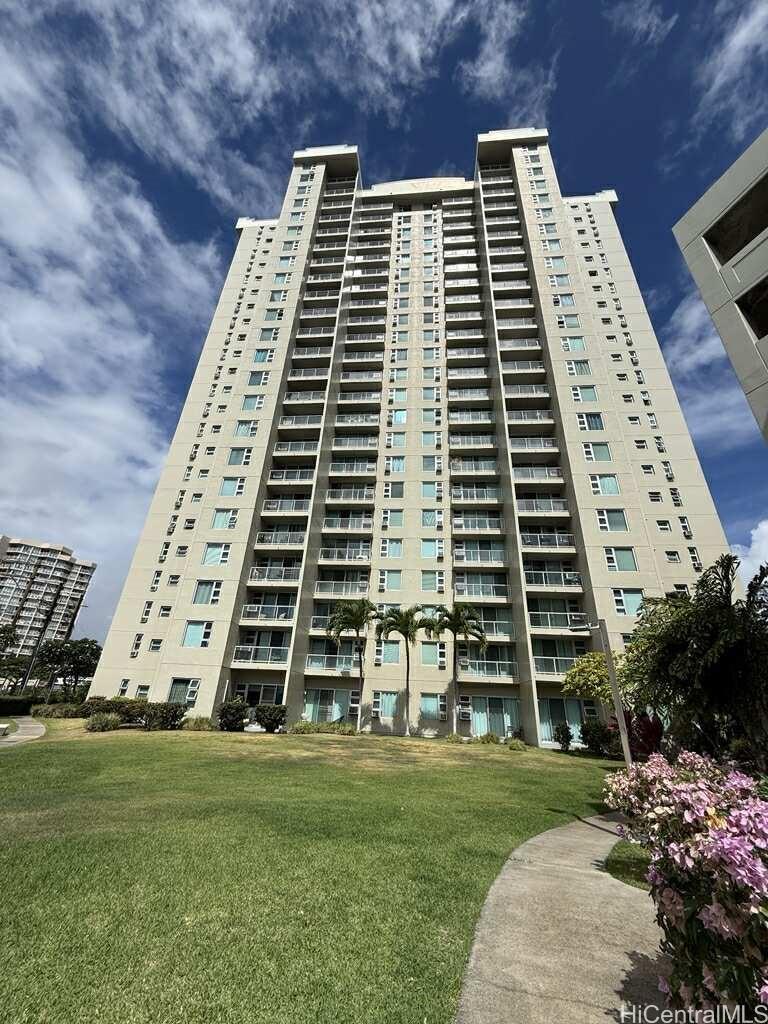 215 N King St Honolulu - Rental - photo 13 of 16