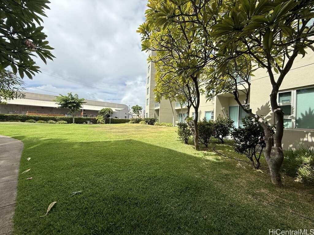 215 N King St Honolulu - Rental - photo 14 of 16