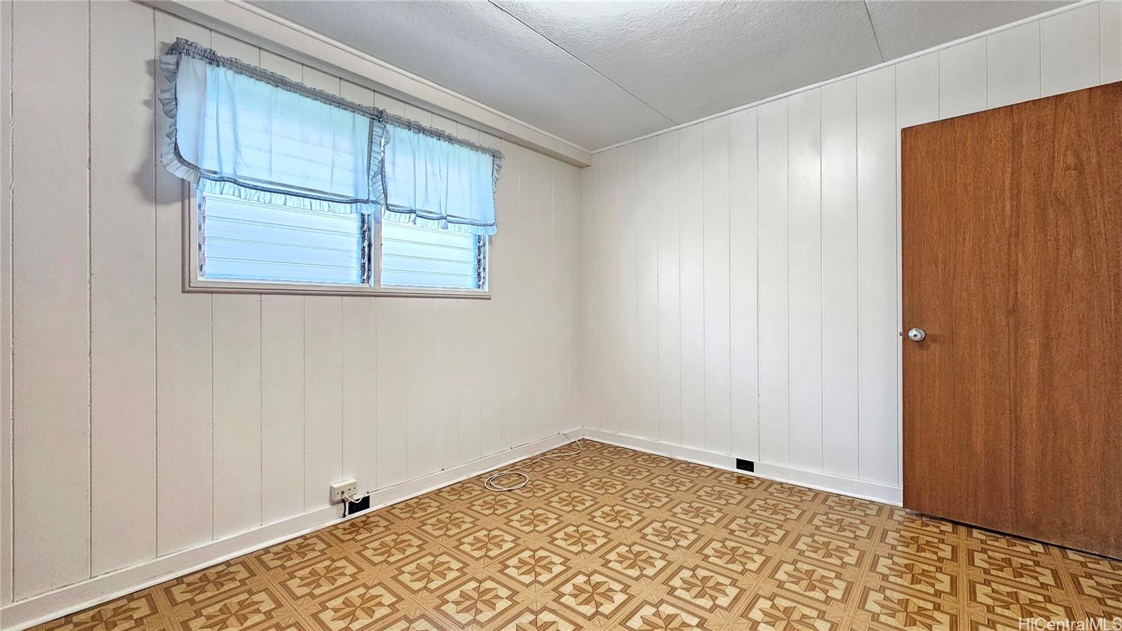 2150  Wilson Street Kalihi-upper, Honolulu home - photo 18 of 23