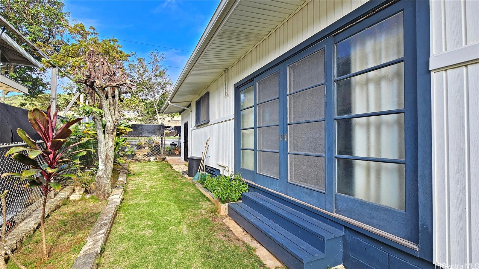 2150  Wilson Street Kalihi-upper, Honolulu home - photo 7 of 23