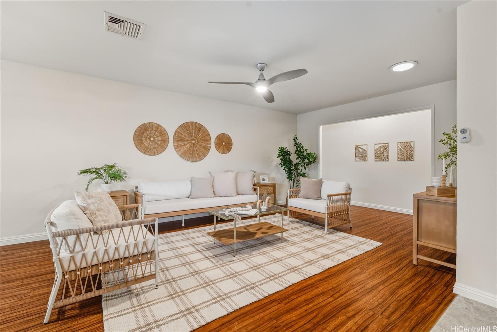 216  Akiohala Street Kaopa, Kailua home - photo 2 of 25