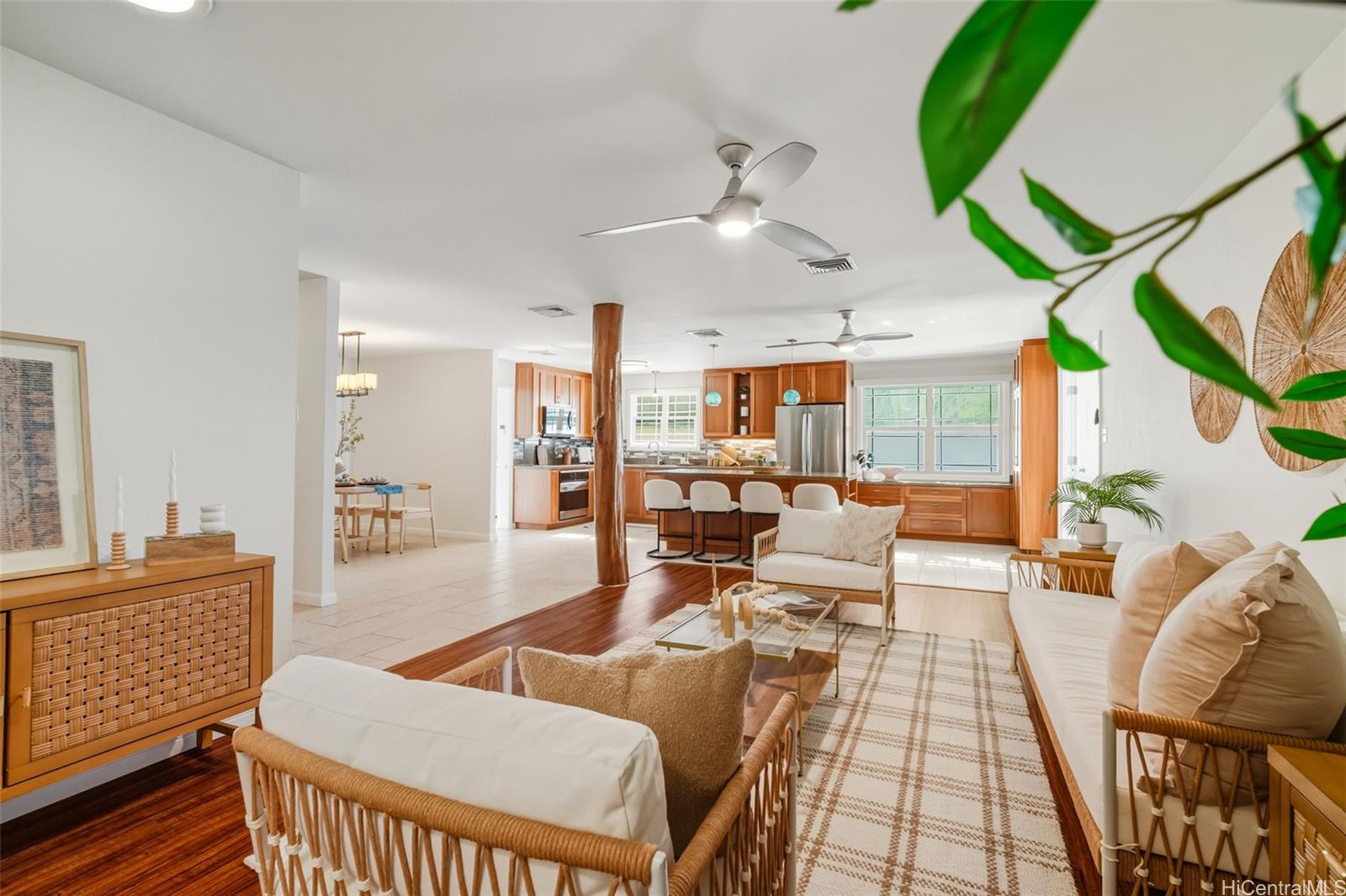 216  Akiohala Street Kaopa, Kailua home - photo 3 of 25