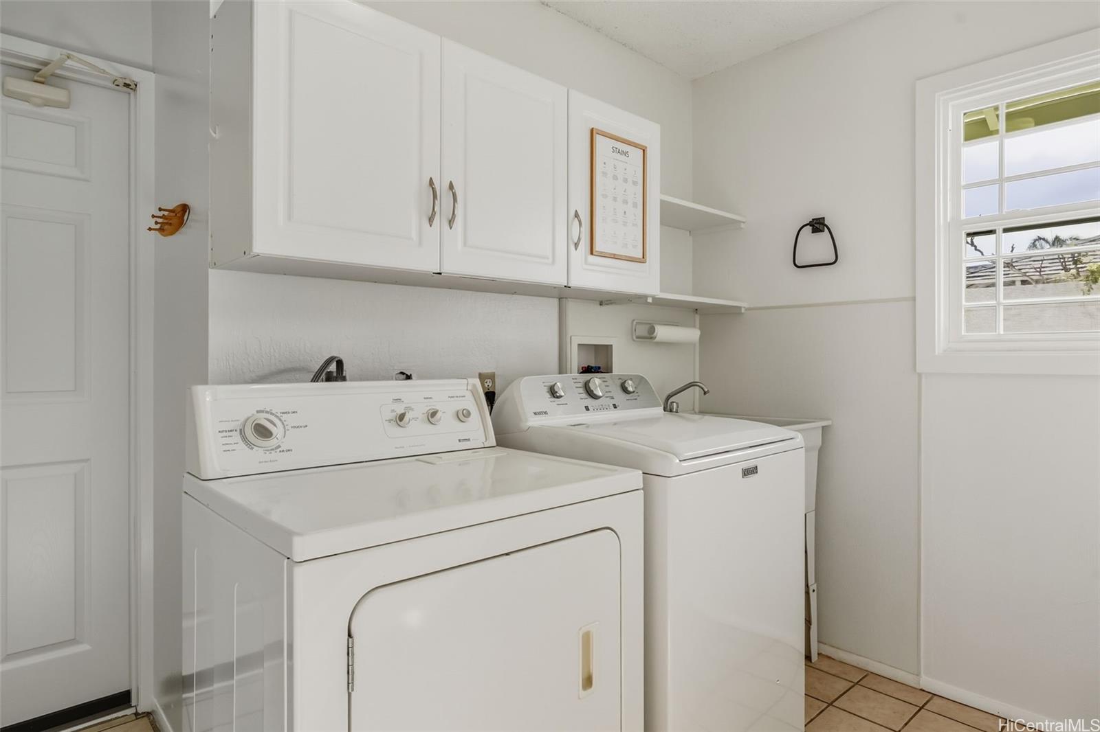 216  Akiohala Street Kaopa, Kailua home - photo 22 of 25