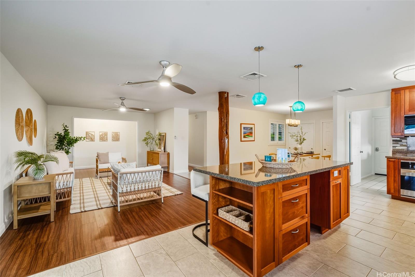 216  Akiohala Street Kaopa, Kailua home - photo 6 of 25