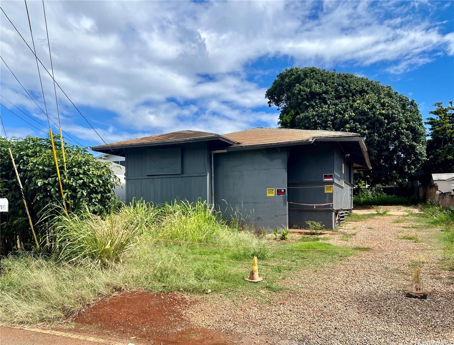 216  Walker Ave Wahiawa Area, Central home - photo 2 of 3