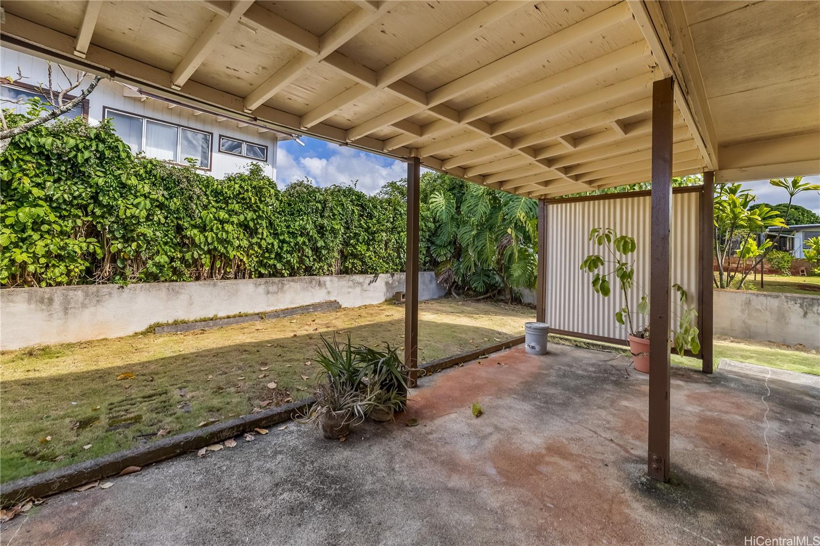 2160  Aamanu Street Pacific Palisades, PearlCity home - photo 22 of 25